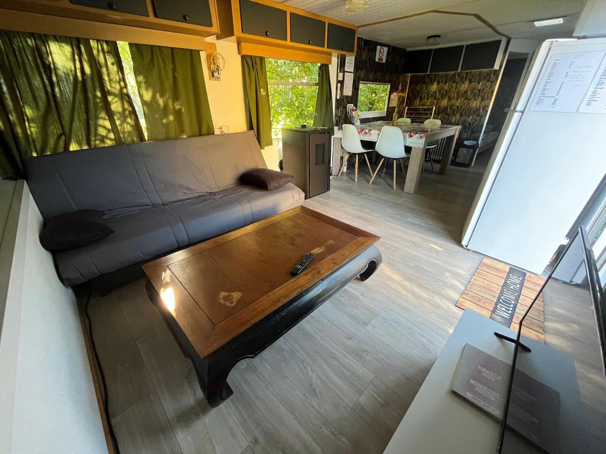Gite "Home" - Piscine Juvigny Les Vallees 外观 照片